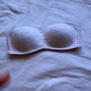 White Lace Strapless Bra